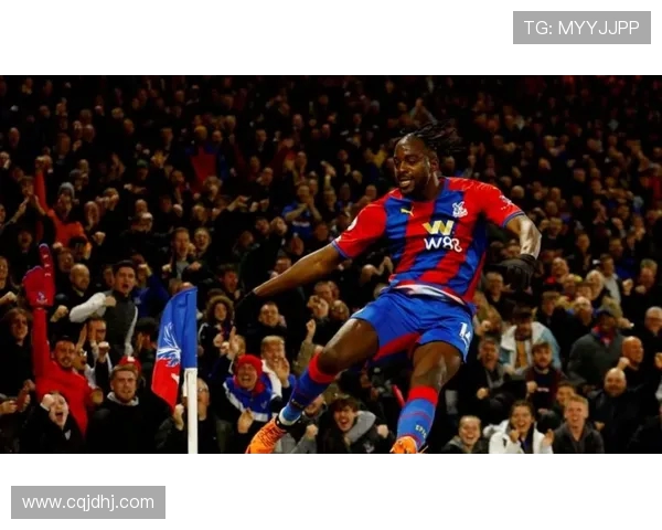 英超历史上有哪些球队曾经实现过整个赛季不败的壮举？