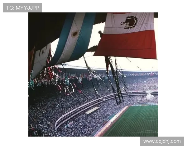 1986年墨西哥世界杯赛场回顾：经典瞬间与历史意义深度解析