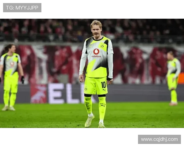 德媒称科瓦奇仍偏爱与瓦茨克沟通多特高层今夏或将调整