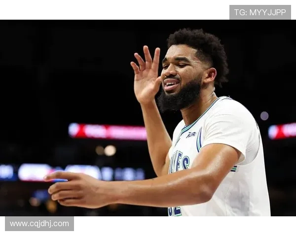 2015年NBA选秀大会森林狼摘得状元签选中唐斯